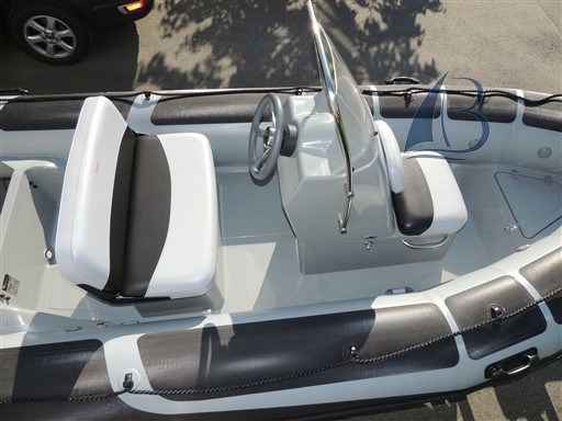 Motorboot Adventure Boats Vesta 450