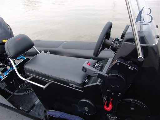 Motorboot Adventure Boats Adventure Vesta 380