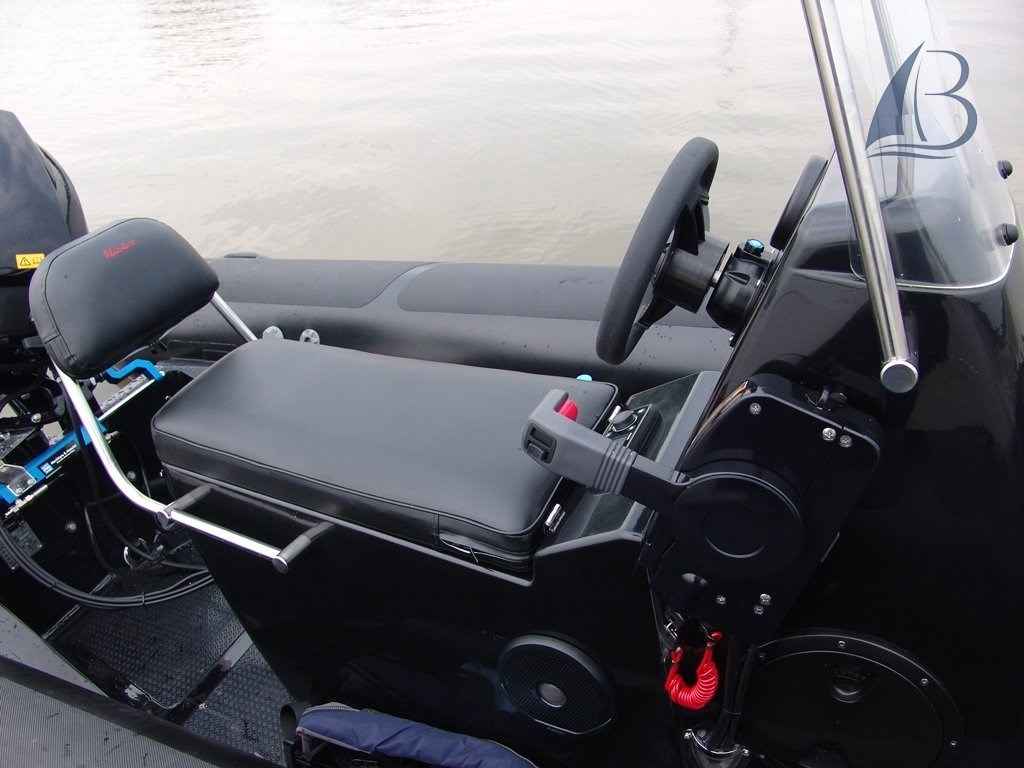 Motorboot Adventure Boats Adventure Vesta 380