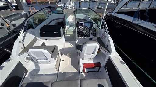 Motorboot Axopar 24 T-top