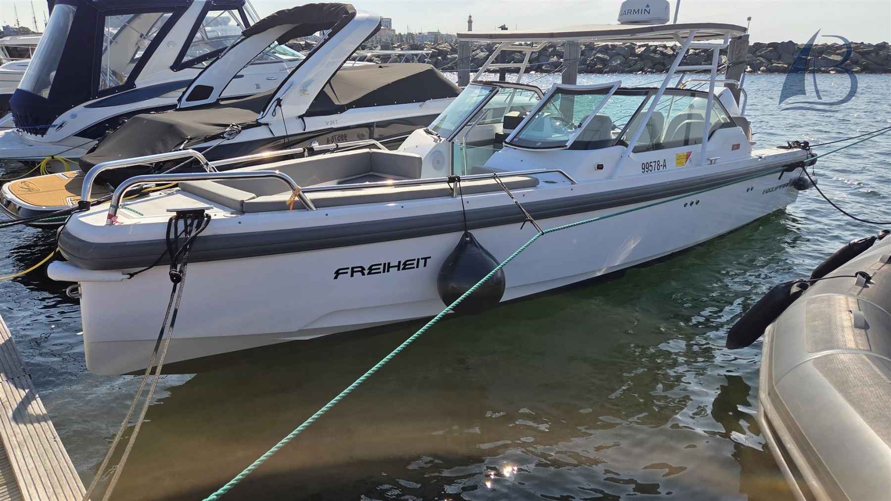 Motorboot Axopar 24 T-top
