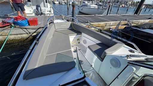 Motorboot Axopar 24 T-top