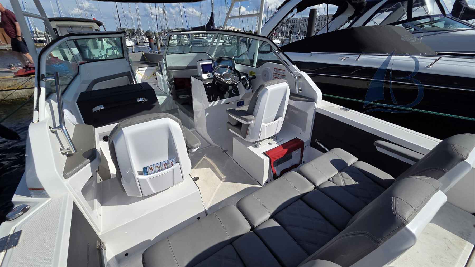 Motorboot Axopar 24 T-top