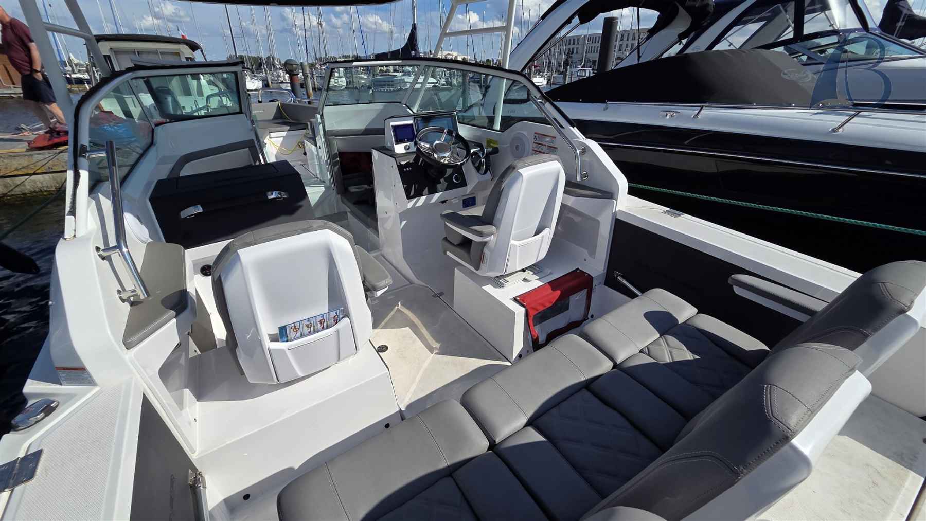 Motorboot Axopar 24 T-top