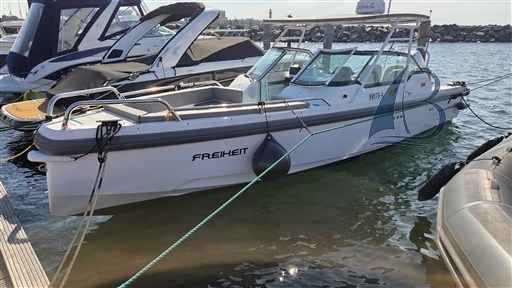 Motorboot Axopar 24 T-top