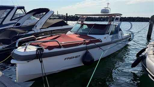 Motorboot Axopar 24 T-top