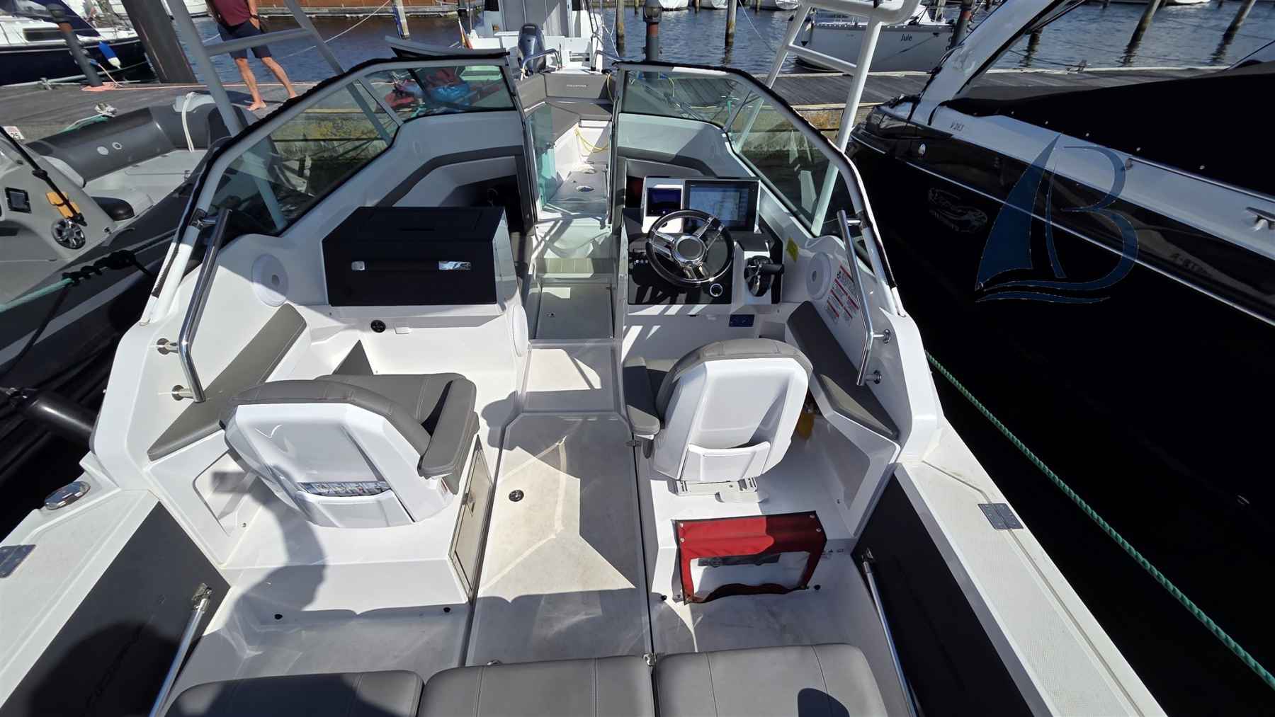 Motorboot Axopar 24 T-top