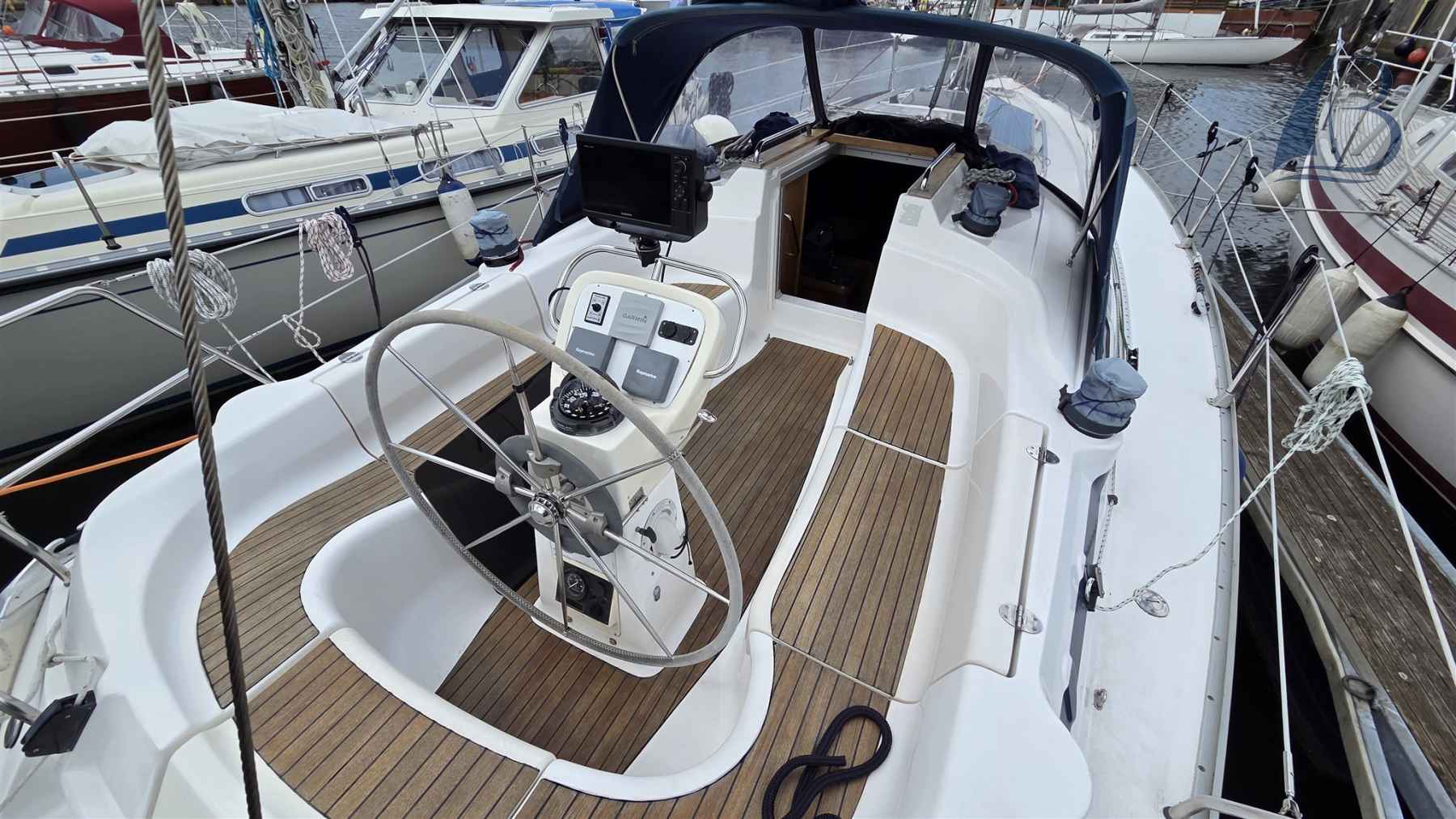 Motorboot Bavaria 36-2