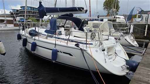 Motorboot Bavaria 36-2