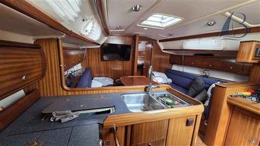 Motorboot Bavaria 36-2