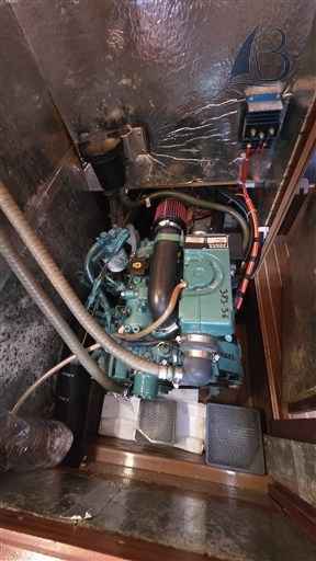 Motorboot Bavaria 36-2