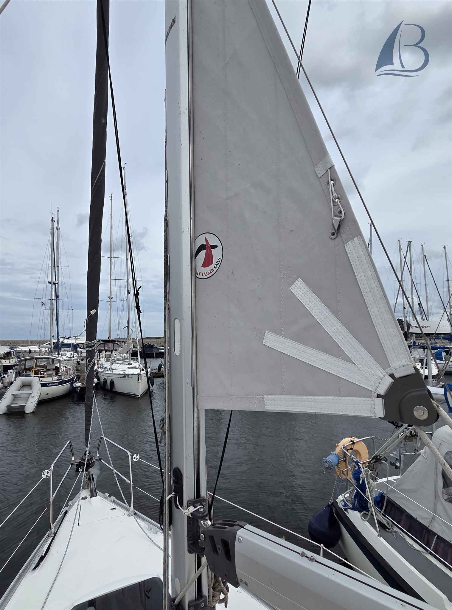 Motorboot Bavaria Cruiser 32 Short Keel
