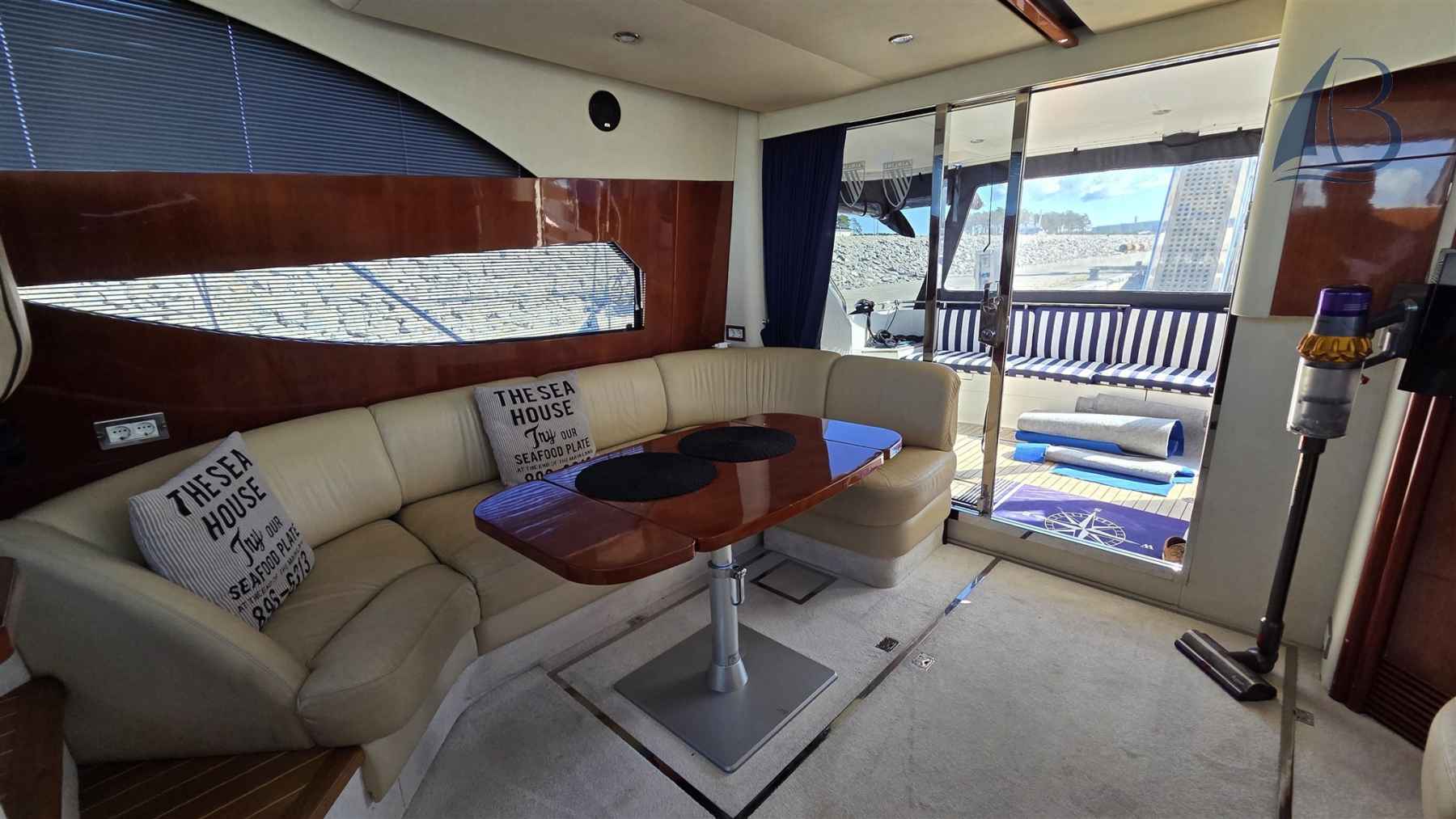 Motorboot Fairline Phantom 46