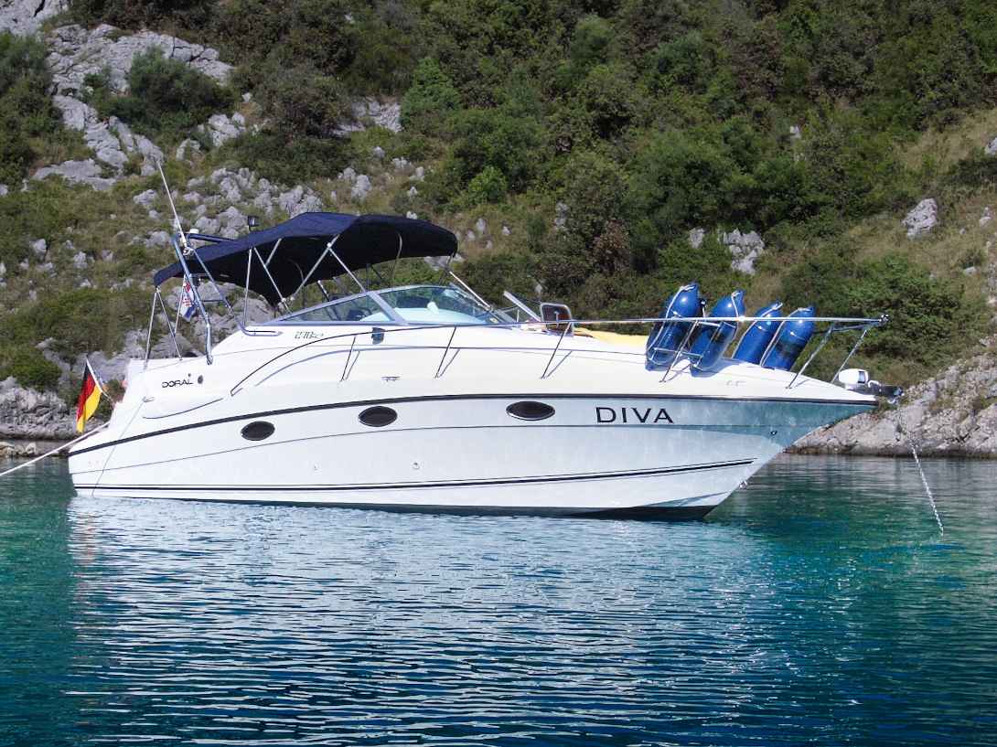 Motorboot Doral 270 SC