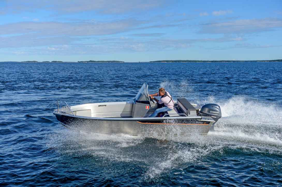 Motorboot Buster M2