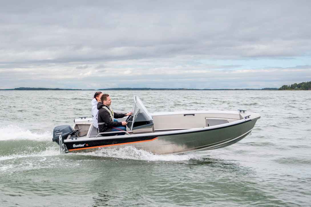 Motorboot Buster S1