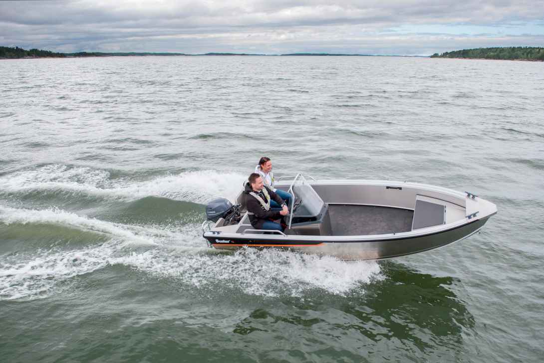 Motorboot Buster S1