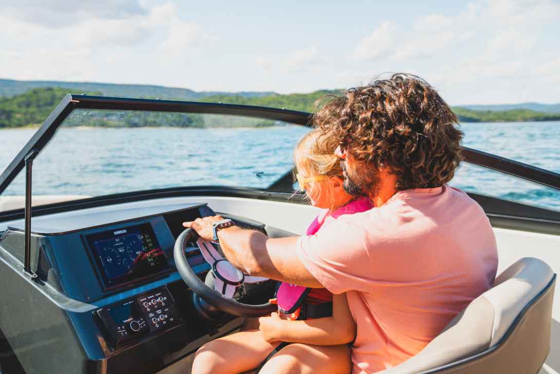 Motorboot Bayliner V20i