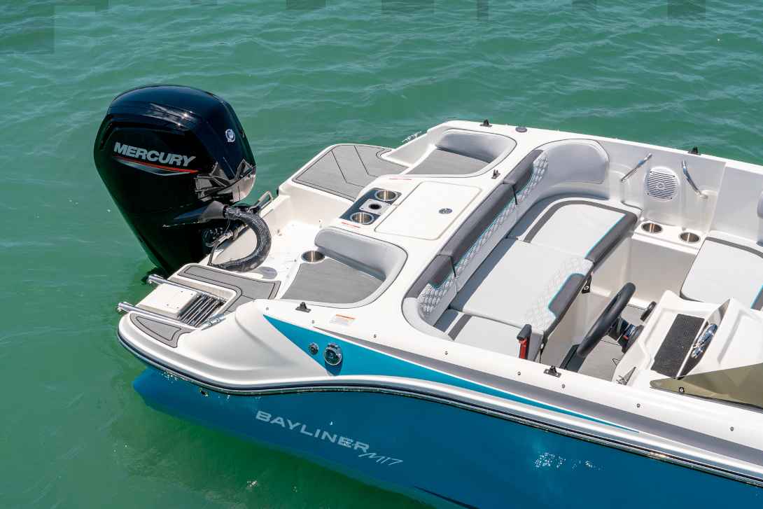 Motorboot Bayliner Element M17