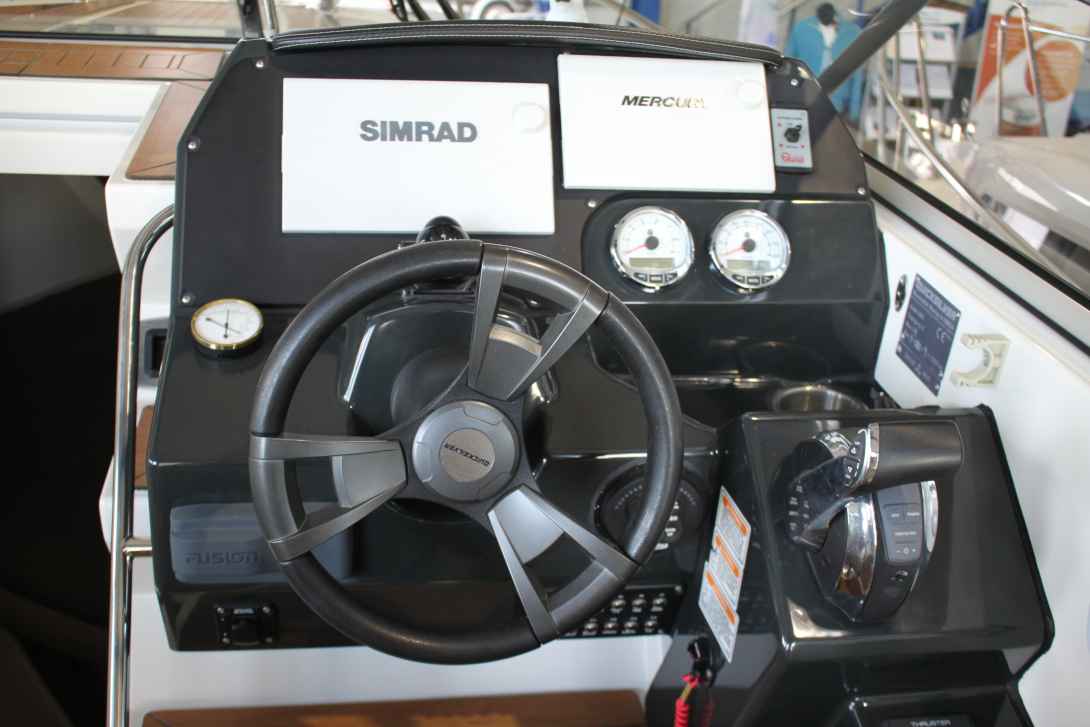 Motorboot Quicksilver 805 Cruiser