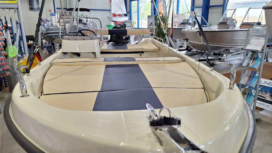 Motorboot Inka 430