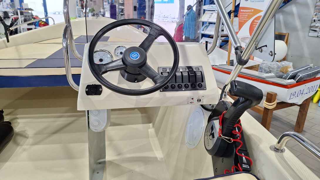 Motorboot Inka 430