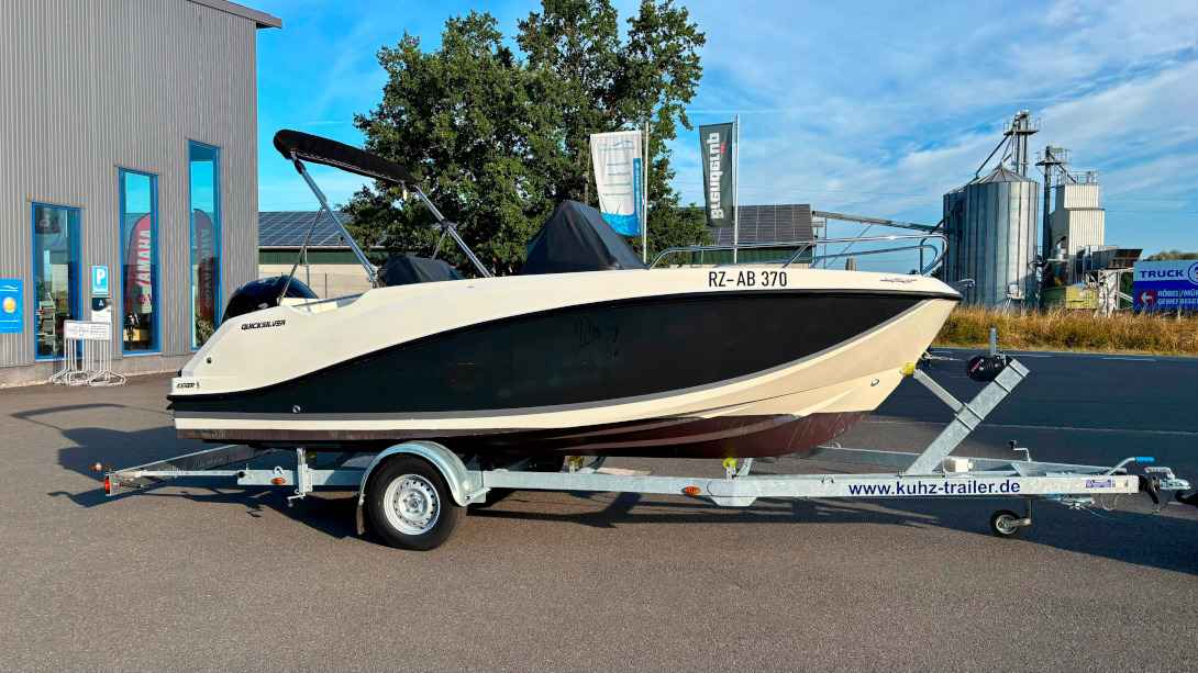 Motorboot Quicksilver 555 Open