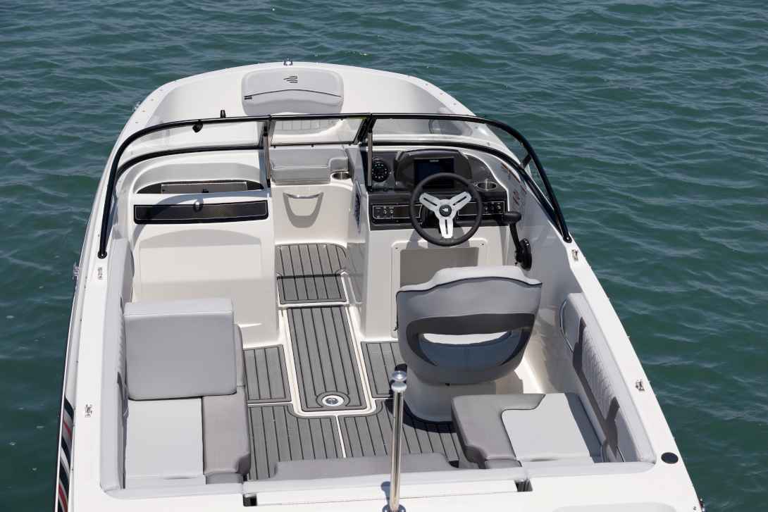 Motorboot Bayliner VR4 Bowrider OB