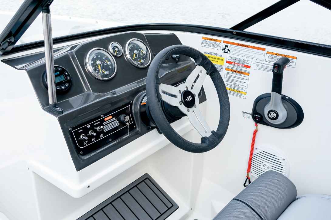 Motorboot Bayliner VR4 Bowrider OB