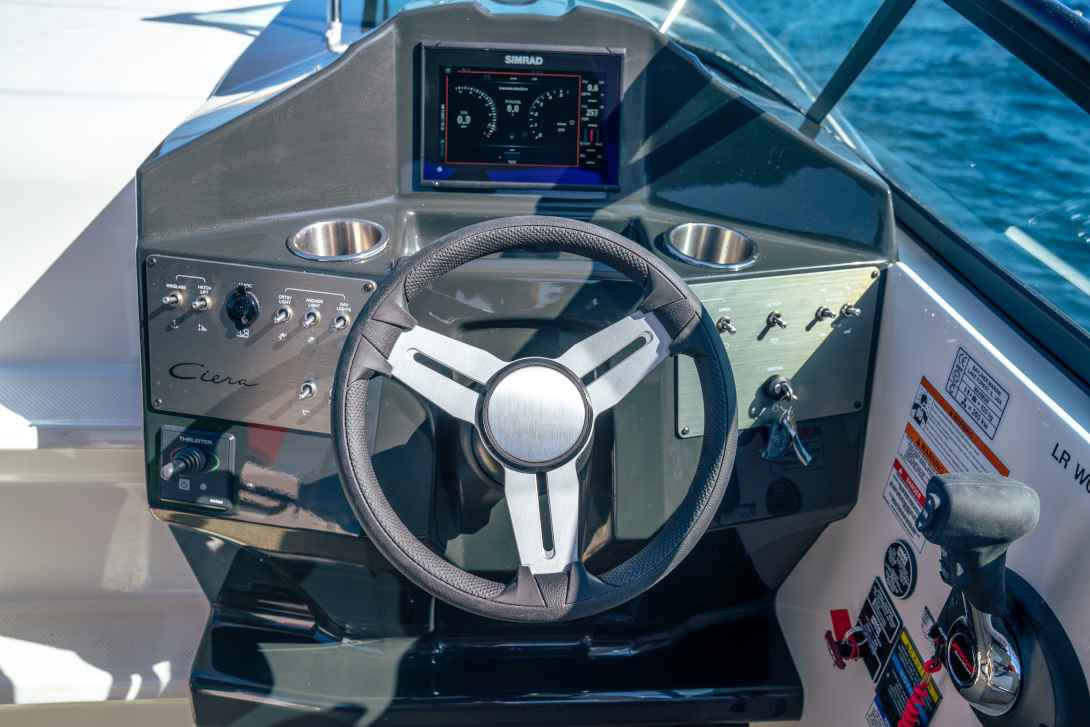 Motorboot Bayliner Ciera 8