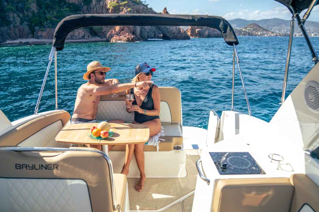 Motorboot Bayliner Ciera 8