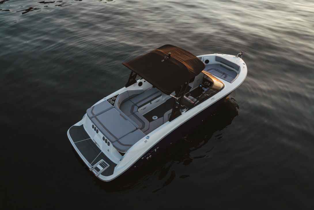 Motorboot Bayliner V22i