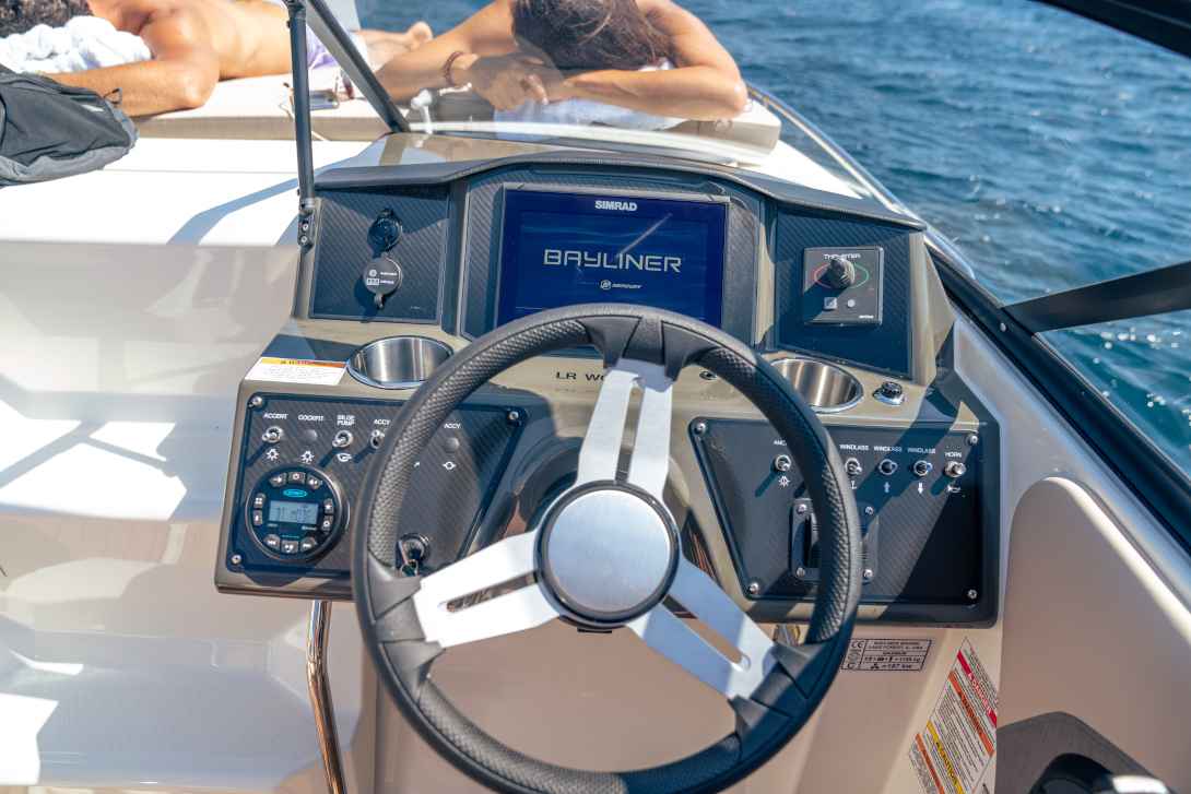 Motorboot Bayliner VR6 Cuddy IB
