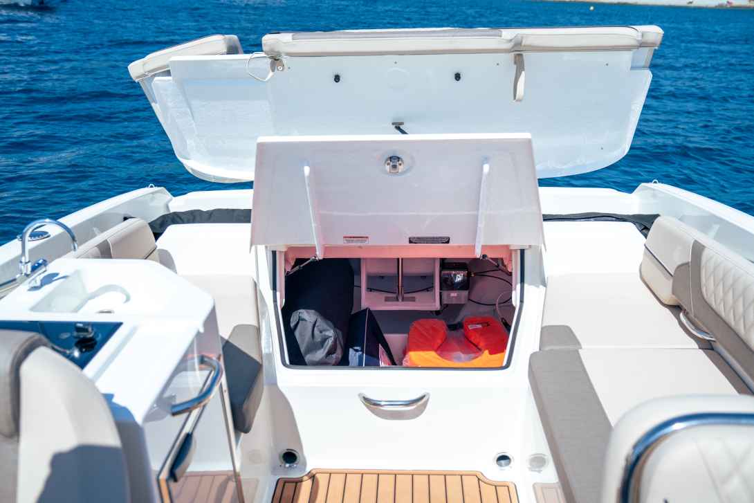 Motorboot Bayliner VR6 Cuddy OB