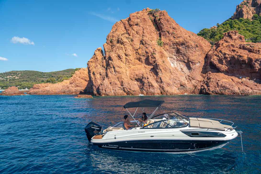 Motorboot Bayliner VR6 Cuddy OB