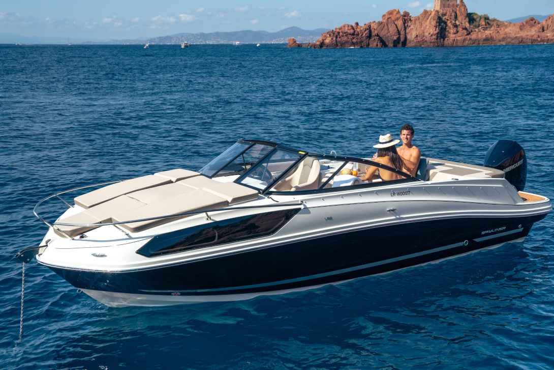Motorboot Bayliner VR6 Cuddy OB