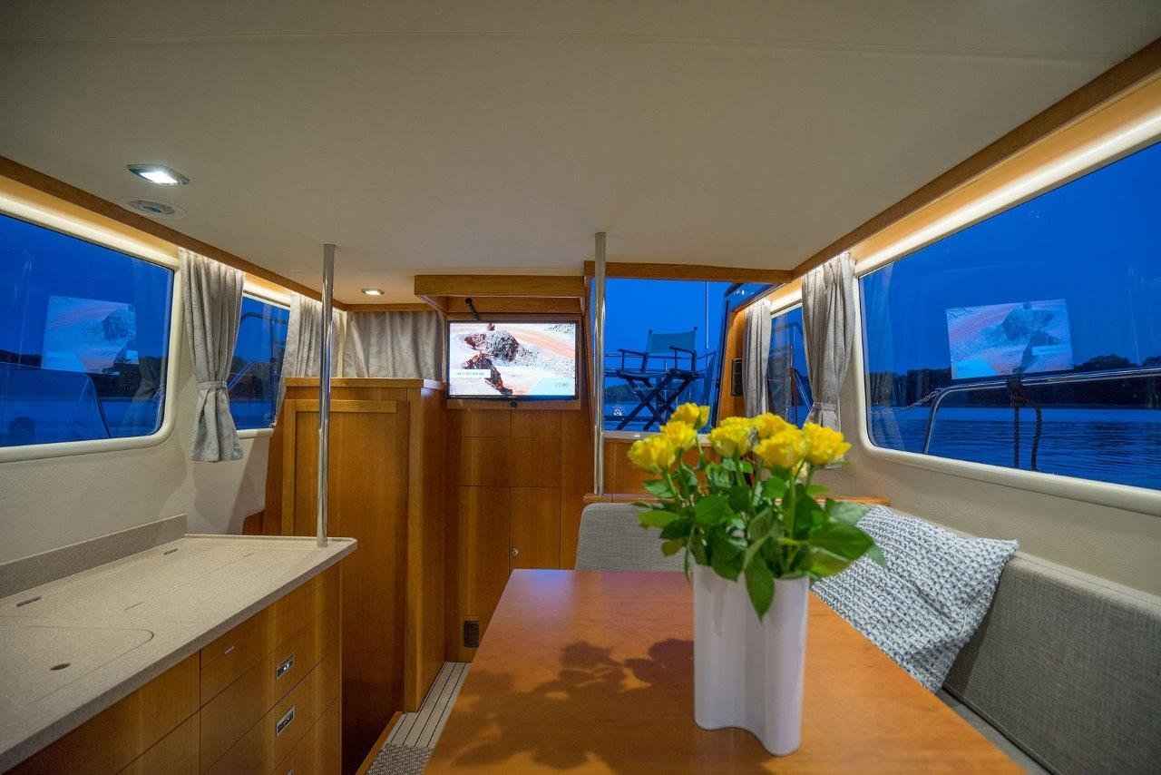 Motorboot IMPOL Yacht & Bootshandel Marim 33