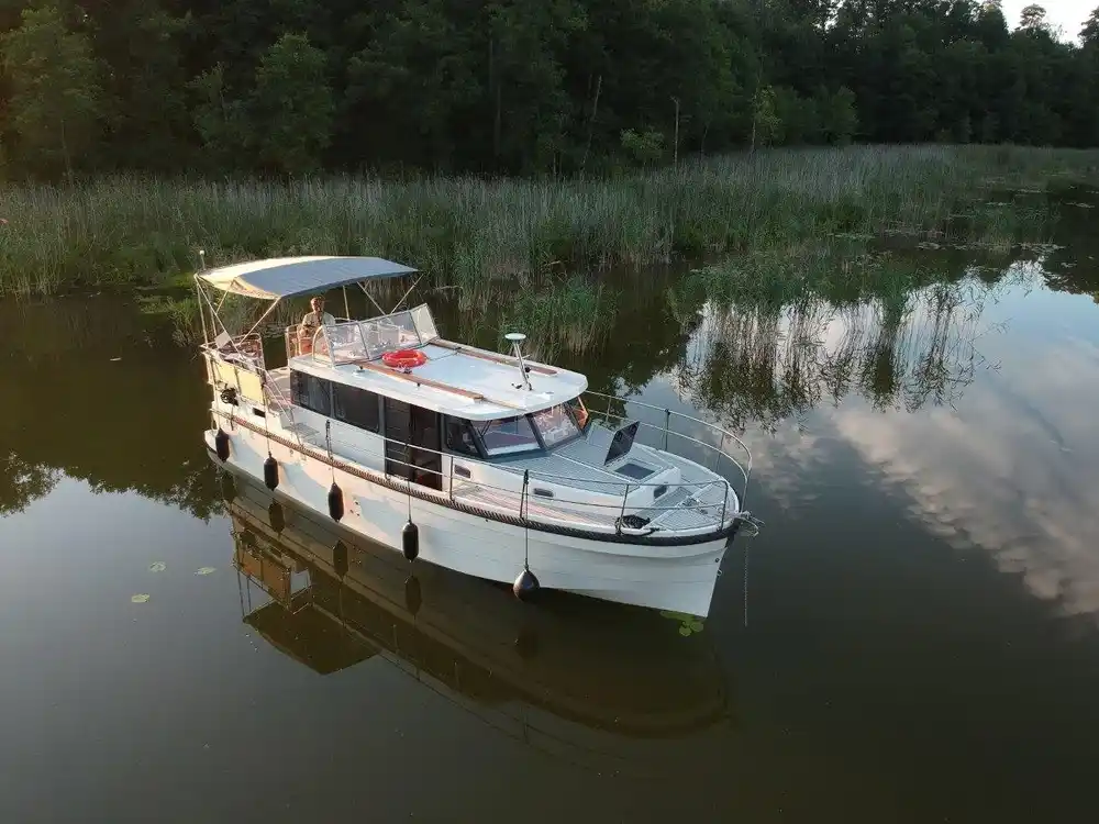 Motorboot IMPOL Yacht & Bootshandel Marim 33