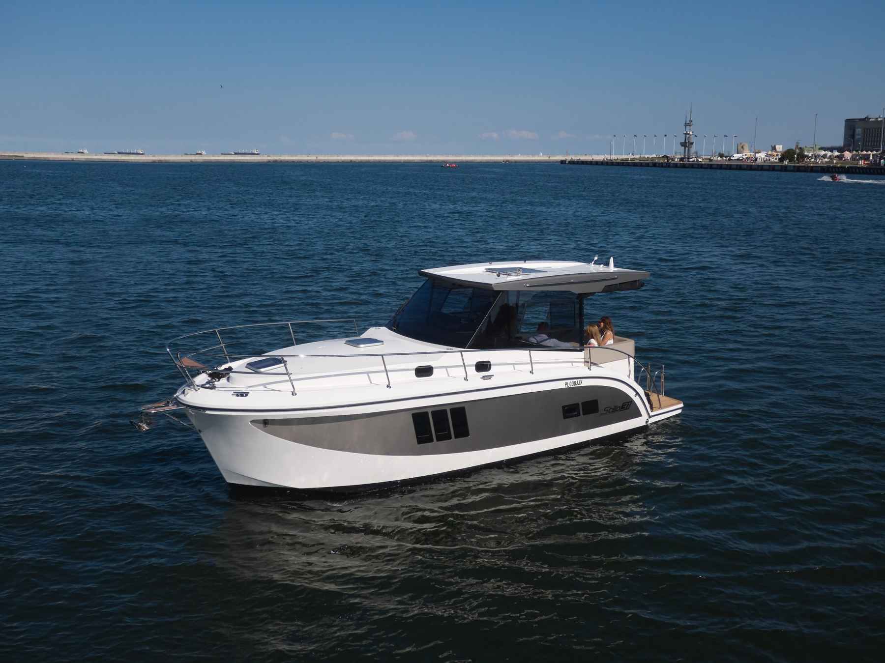Motorboot Stillo 31