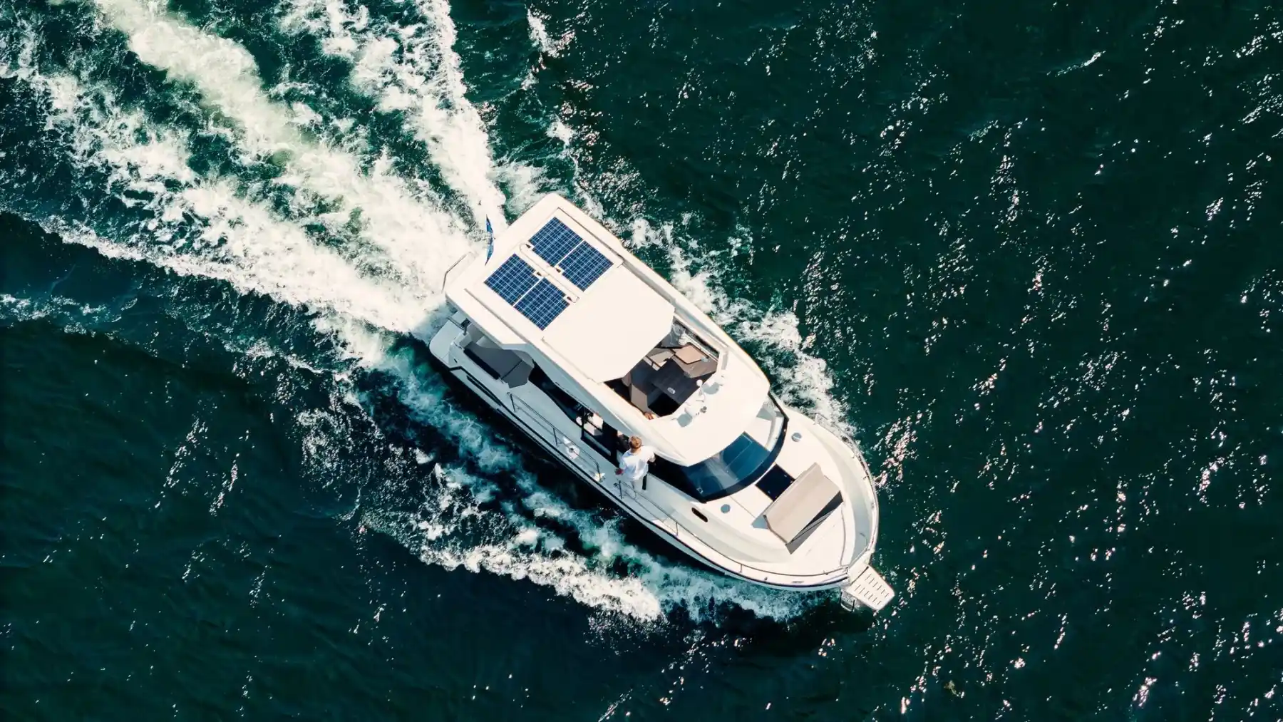 Motorboot IMPOL Yacht & Bootshandel SunCamper 31
