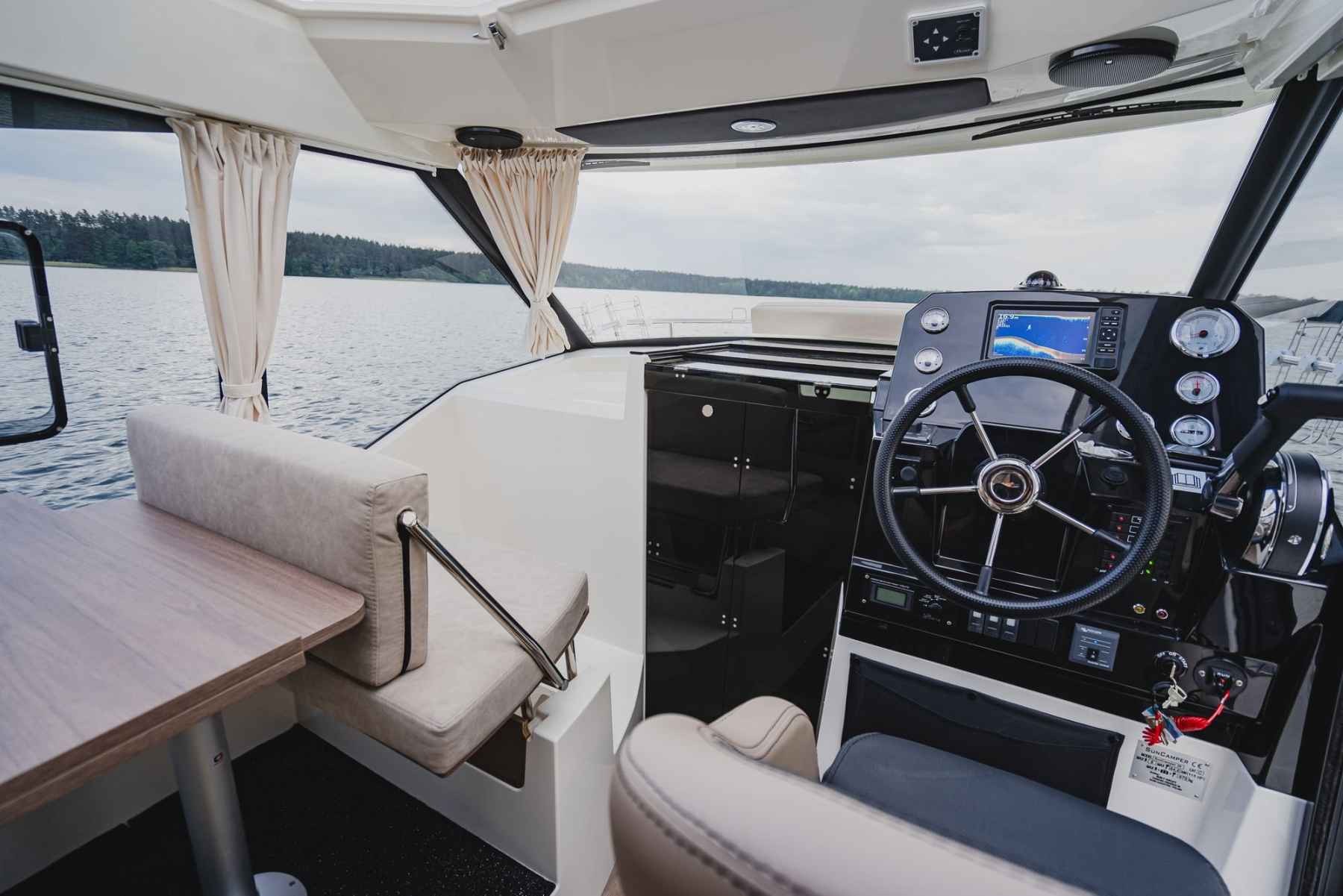 Motorboot IMPOL Yacht & Bootshandel SunCamper 31