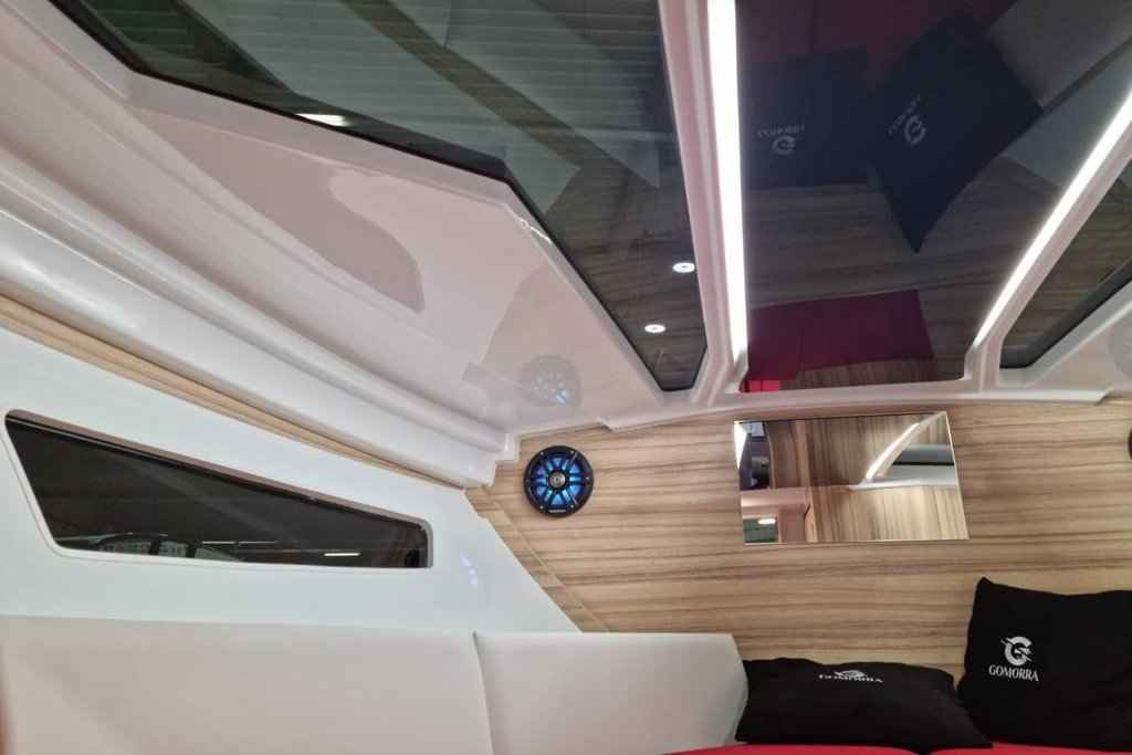 Motorboot IMPOL Yacht & Bootshandel Stillo 8.0