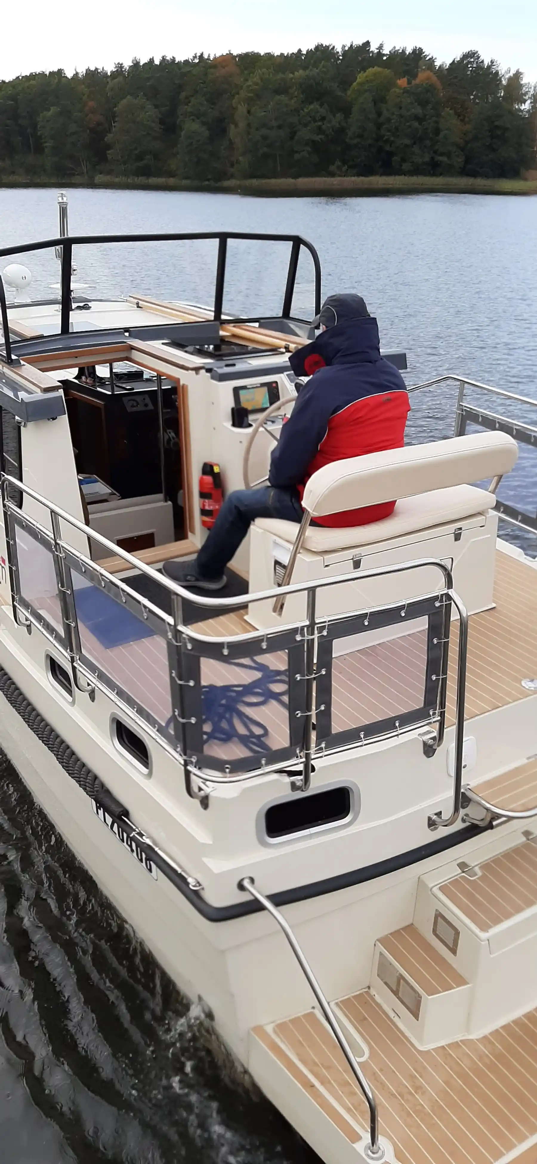 Motorboot IMPOL Yacht & Bootshandel Marim 808