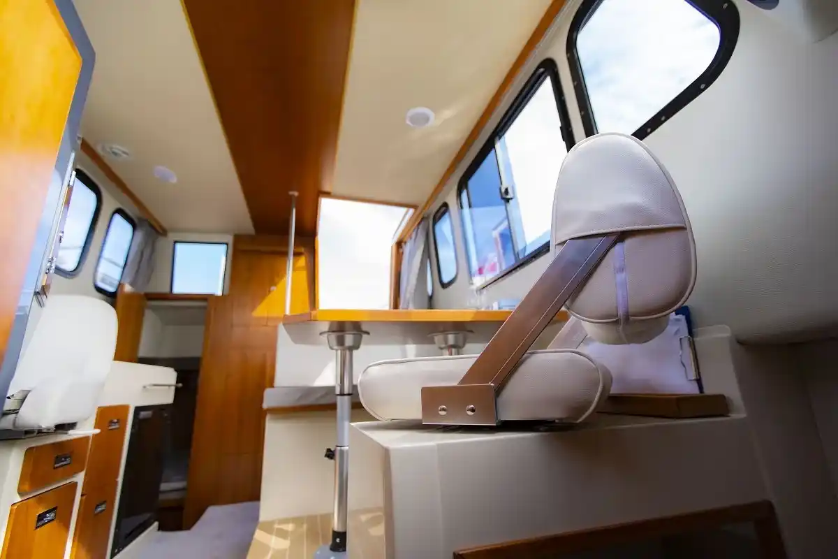 Motorboot IMPOL Yacht & Bootshandel Marim 808