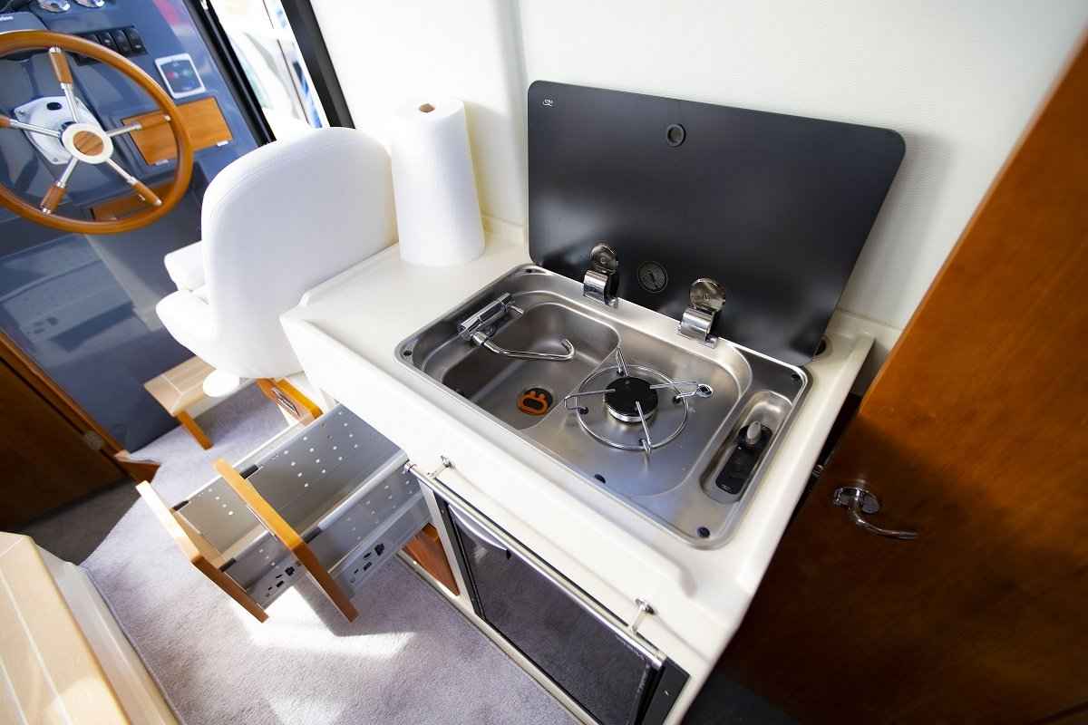 Motorboot IMPOL Yacht & Bootshandel Marim 808
