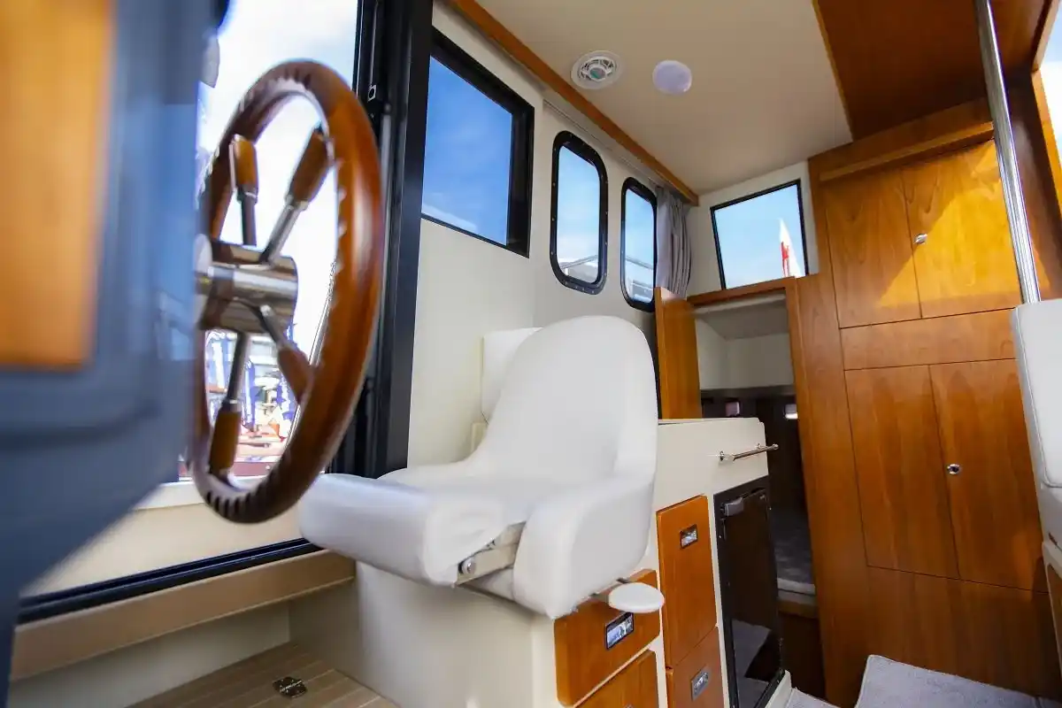 Motorboot IMPOL Yacht & Bootshandel Marim 808