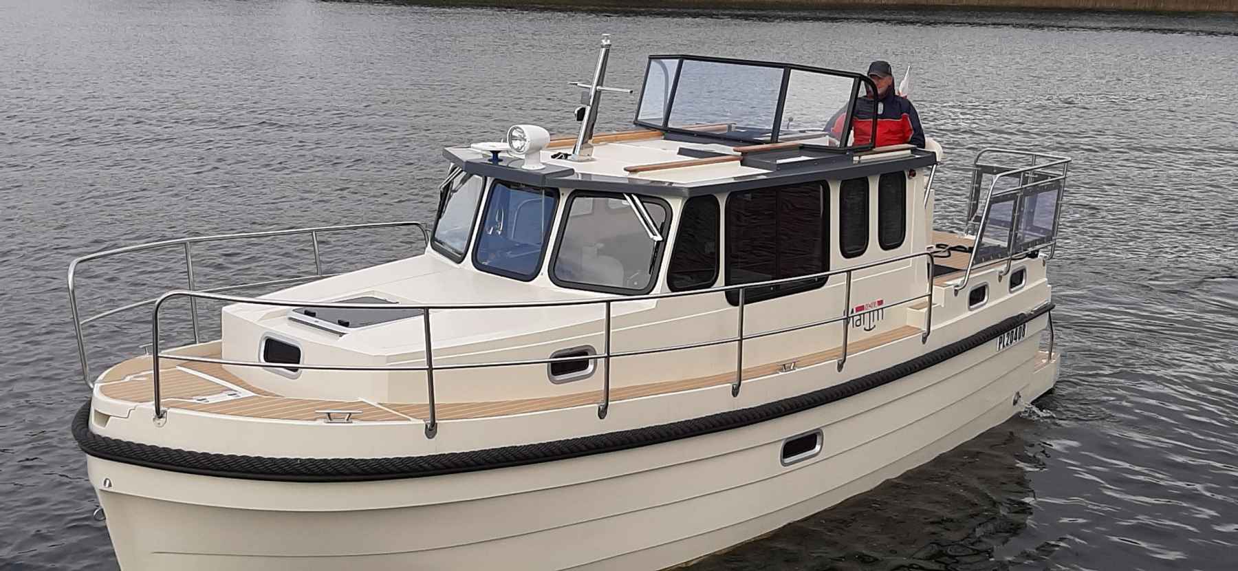 Motorboot IMPOL Yacht & Bootshandel Marim 808