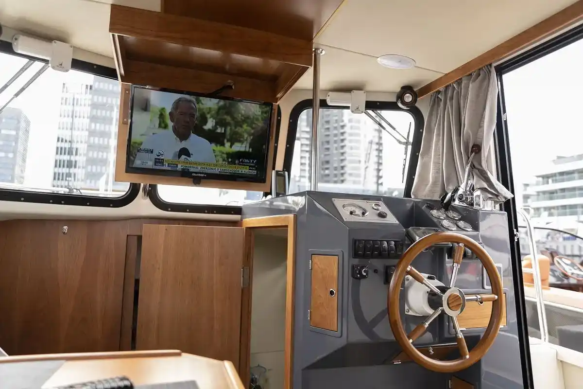 Motorboot IMPOL Yacht & Bootshandel Marim 808