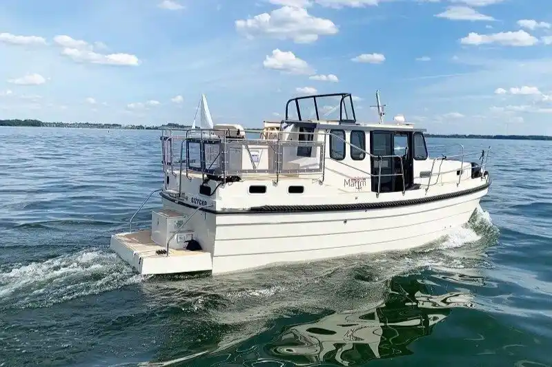 Motorboot IMPOL Yacht & Bootshandel Marim 808