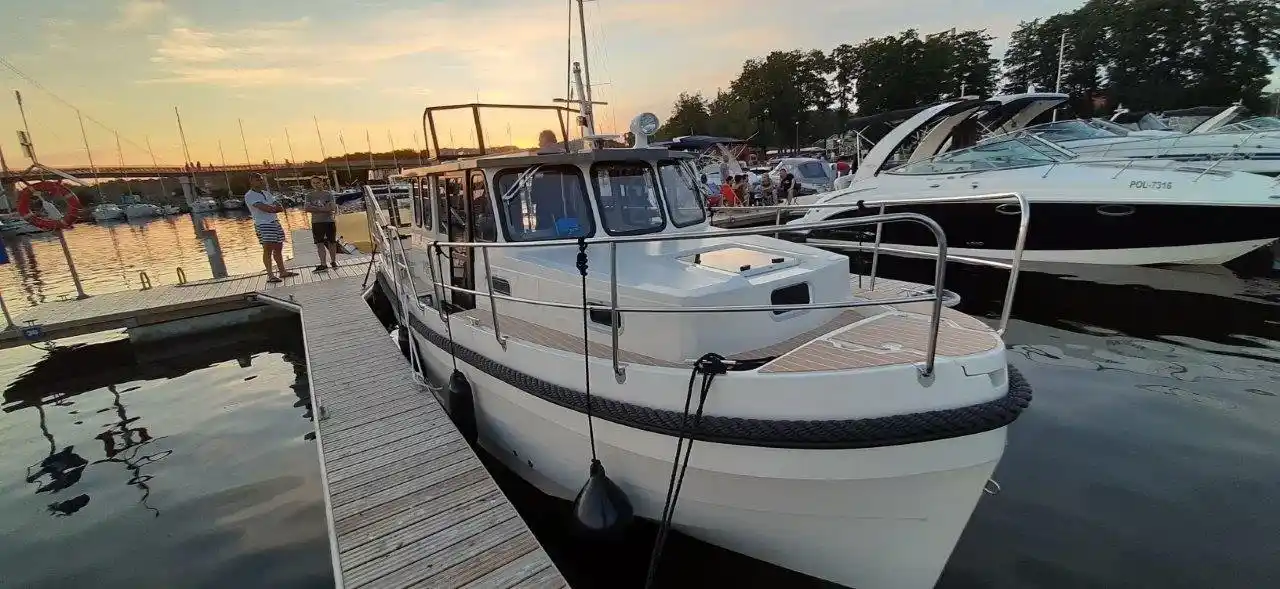 Motorboot IMPOL Yacht & Bootshandel Marim 808